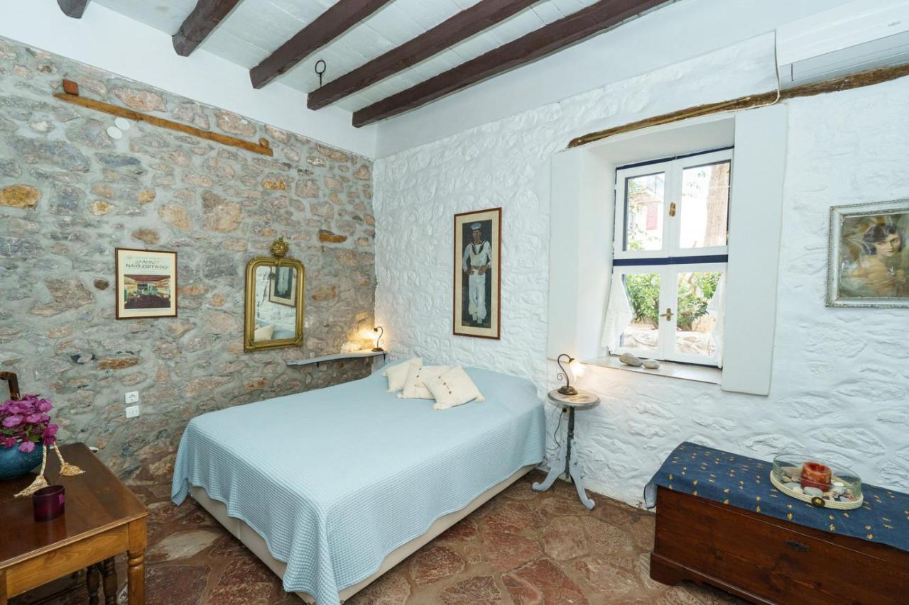 Sparrow Apartments Hydra (Saronic Islands) Exterior photo